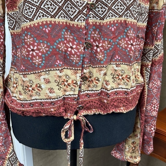 SADIE and Sage Top Size Small Bell Sleeve Prairie Rustic Peasant Boho - Picture 3 of 10